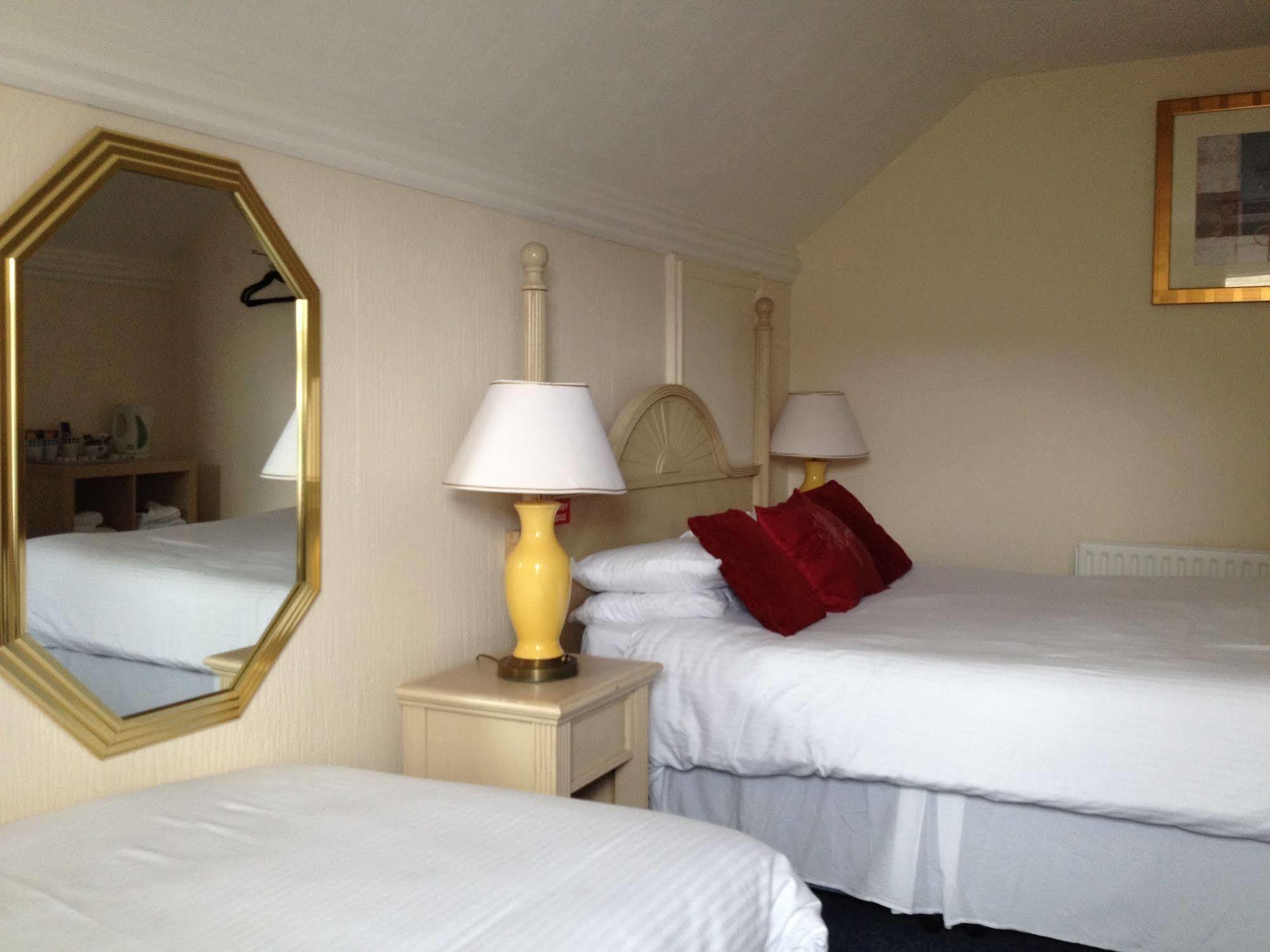Granby Hotel Грейвсенд Экстерьер фото